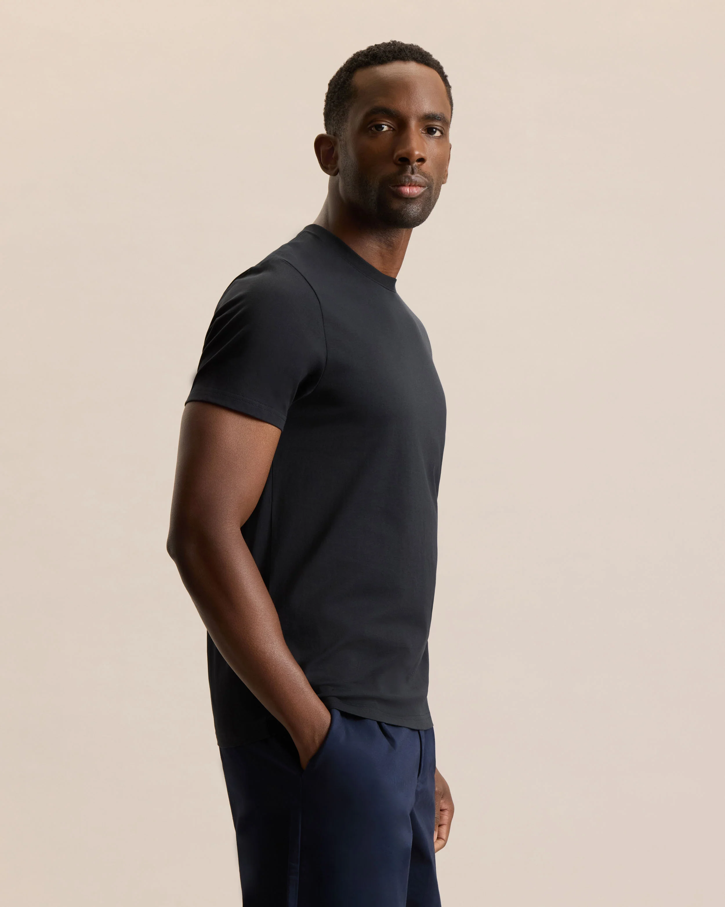 ESSENTIAL SLIM TEE - Image 2