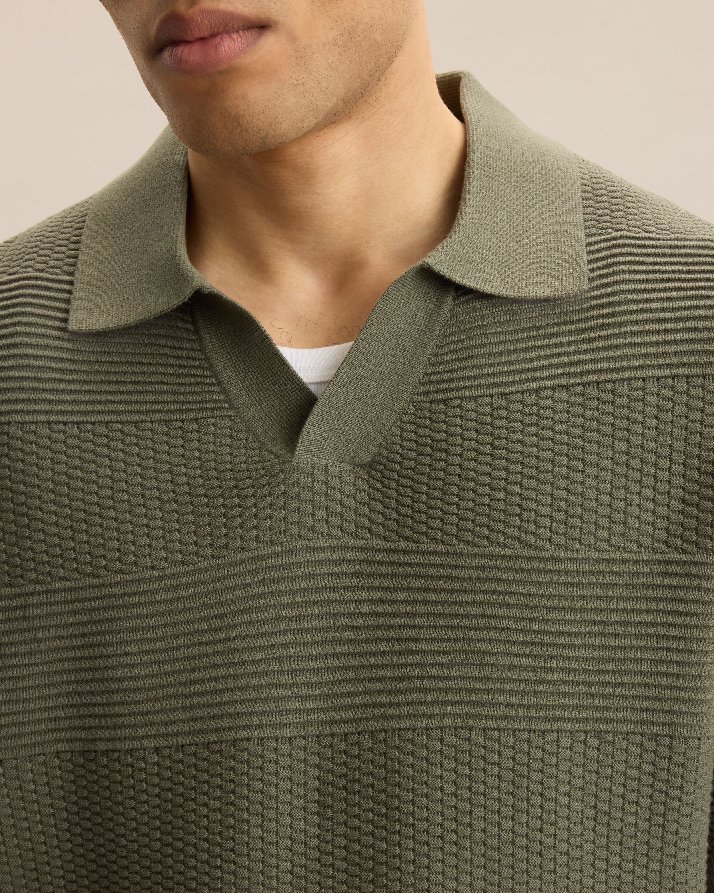 ENGINEERED STRIPE JOHNNY COLLAR POLO - Image 4